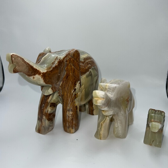 Onyx crystal elephant set of 3 New. - Picture 4 of 4